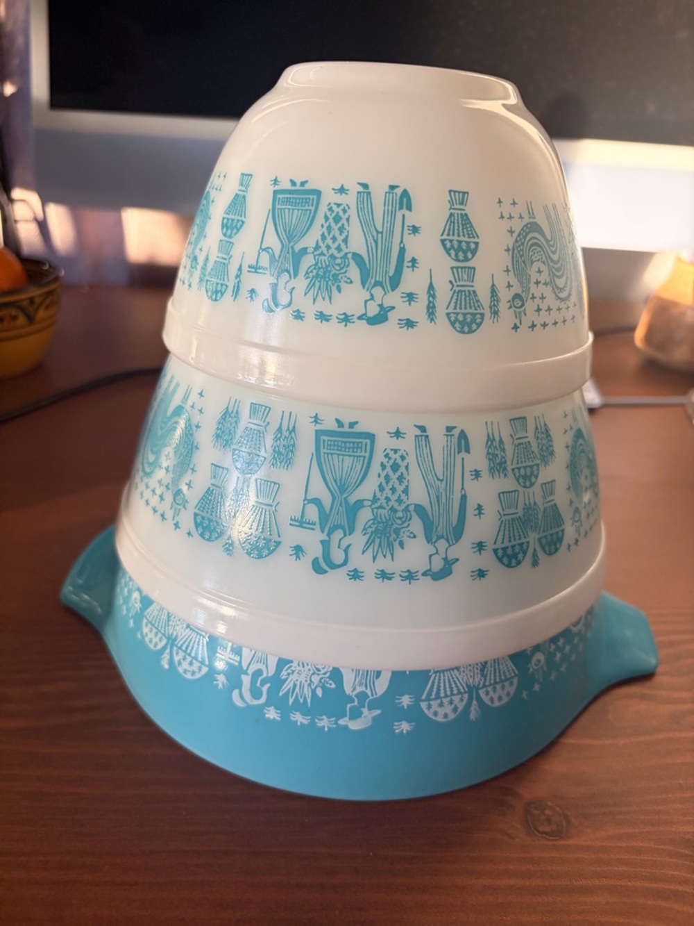Vintage Pyrex Amish Turquoise and White Mixing Bowl Set of 3
